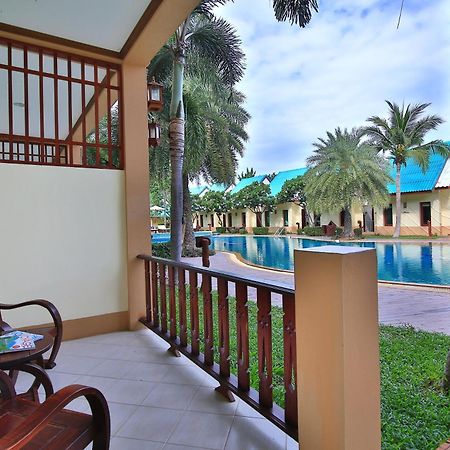 The Green Beach Resort Szamroijot Kültér fotó